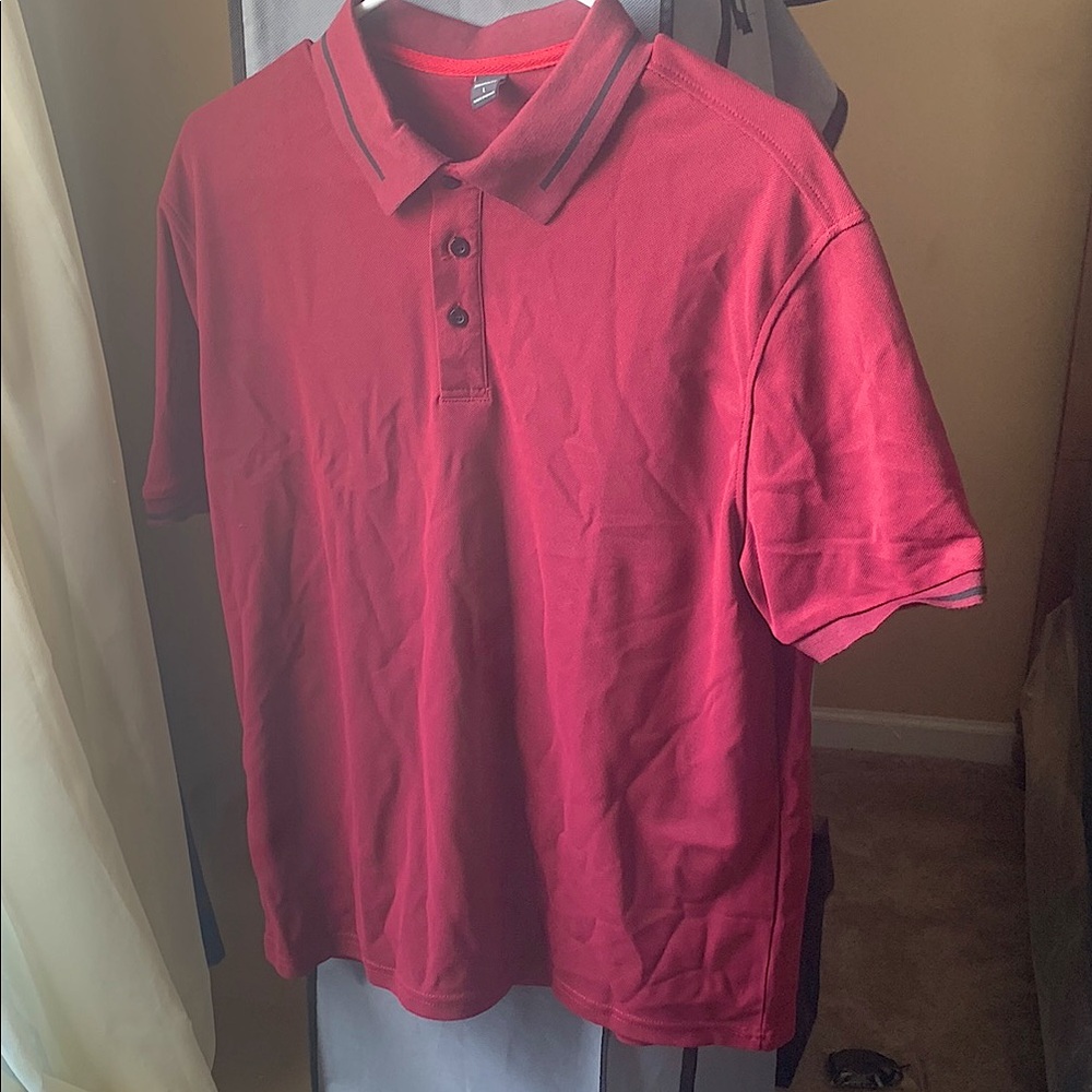 Dark Red Polo Shirt with Classic Collar and Relaxed Fit